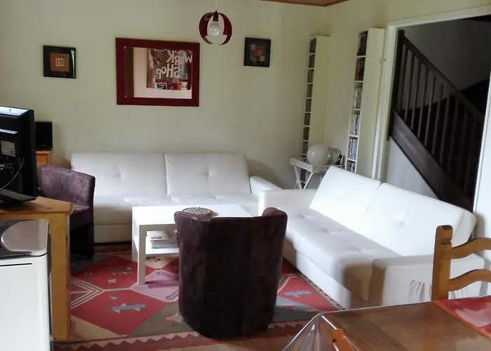 Le Bois Joli 4 Etoiles Cledicihome Cadre Paisible En Lisiere De Foret בקתה ג'רארדמר