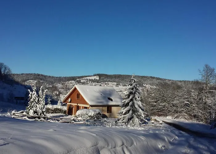 Le Bois Joli 4 Etoiles Cledicihome Cadre Paisible En Lisiere De Foret בקתה ג'רארדמר
